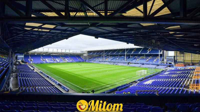 Goodison Park bao gồm bốn phía khán đài riêng biệt