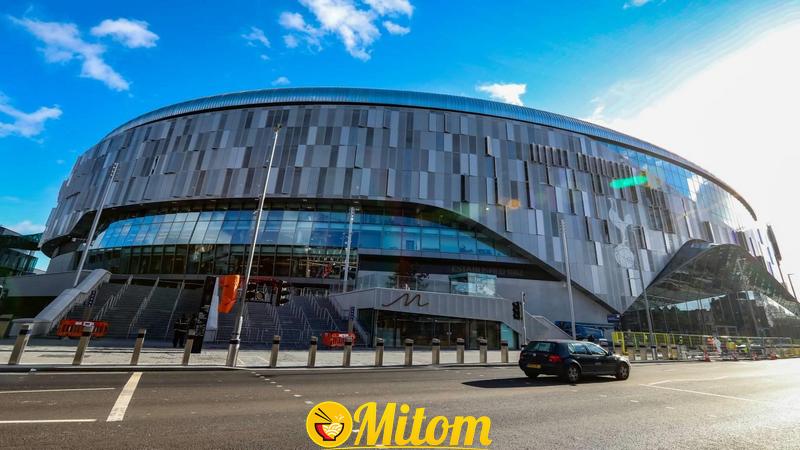 Sân vận động Tottenham Hotspur là sân nhà của câu lạc bộ bóng đá Tottenham Hotspur và nó nằm ở phía bắc thủ đô Luân Đôn, Anh