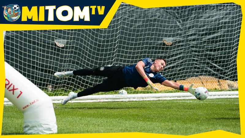 Gabriel Slonina là một trong số những thủ môn trẻ hay nhất thế giới hiện tại Gabriel Slonina là một trong số những thủ môn trẻ hay nhất thế giới hiện tại